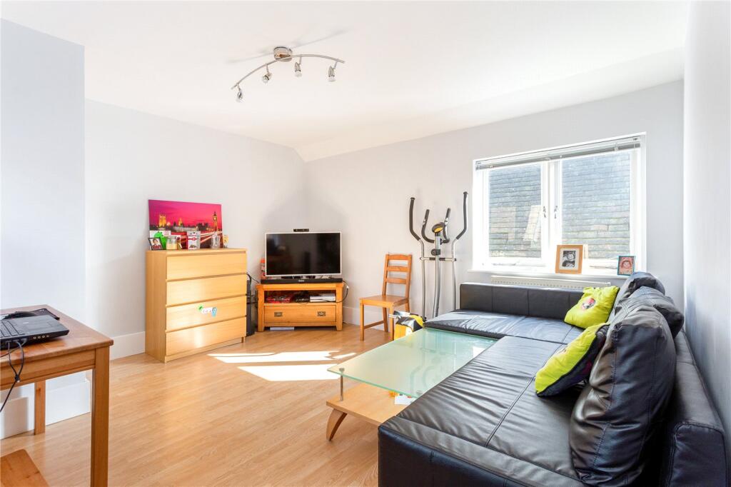 Main image of property: High Street, Sevenoaks, TN13