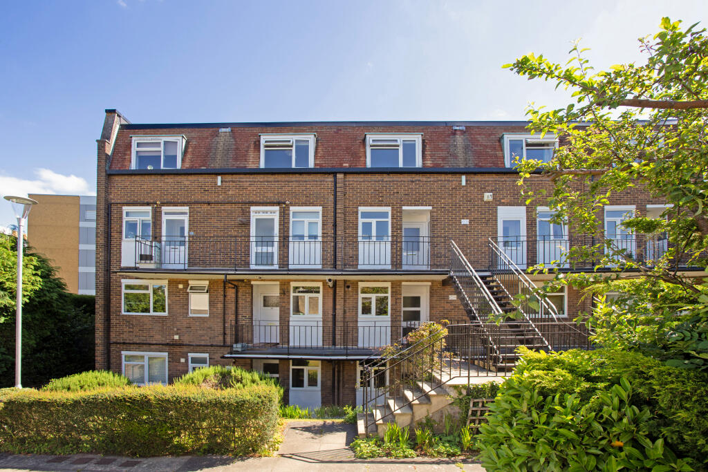 Main image of property: Knotts Place, Sevenoaks, TN13