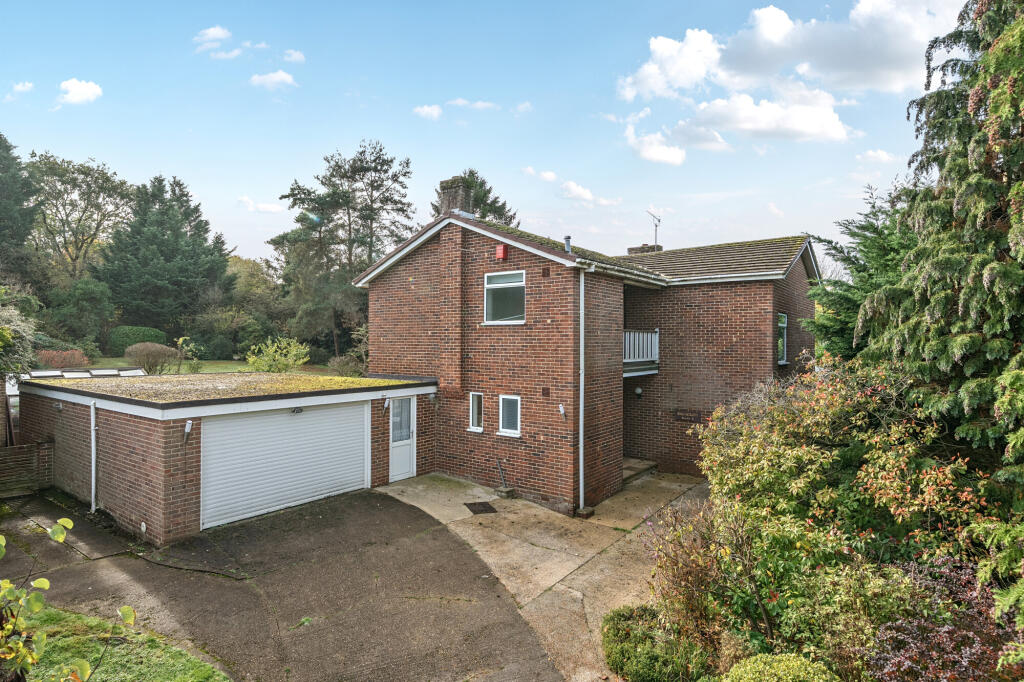Main image of property: Chipstead Park Close, Sevenoaks, TN13