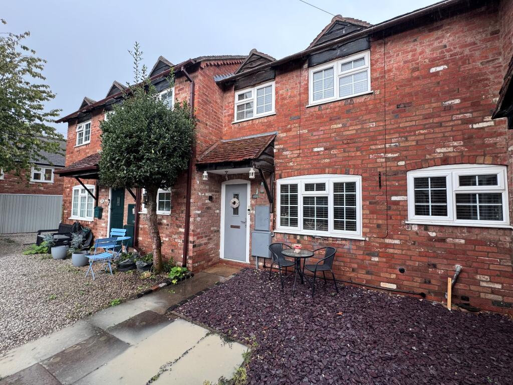 Main image of property: Chapel Street, Wellesbourne, WARWICK