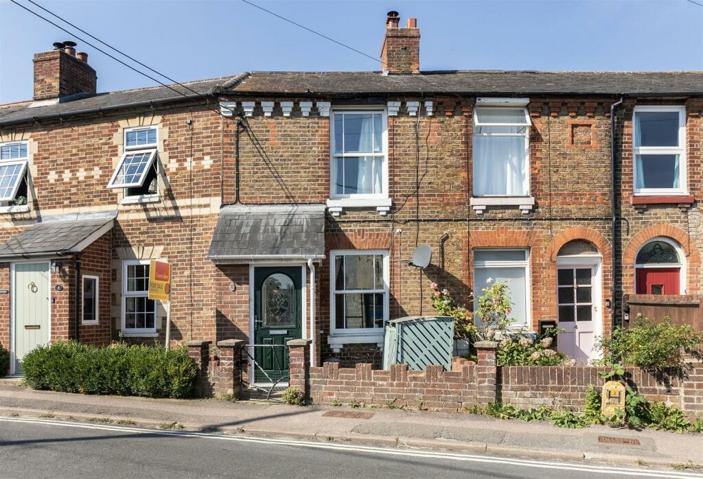 2 bedroom terraced house for sale in Hagbourne Road, Didcot, OX11