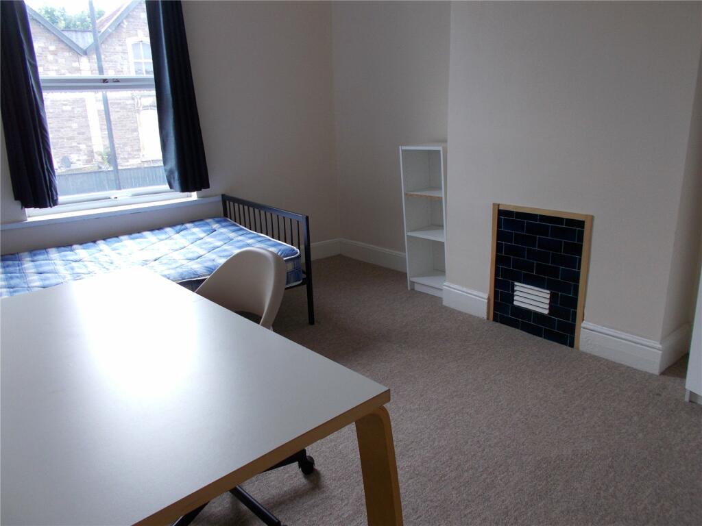 2 bedroom maisonette for rent in Cheltenham Road, (Maisonette) Flat 2, Bristol, BS6