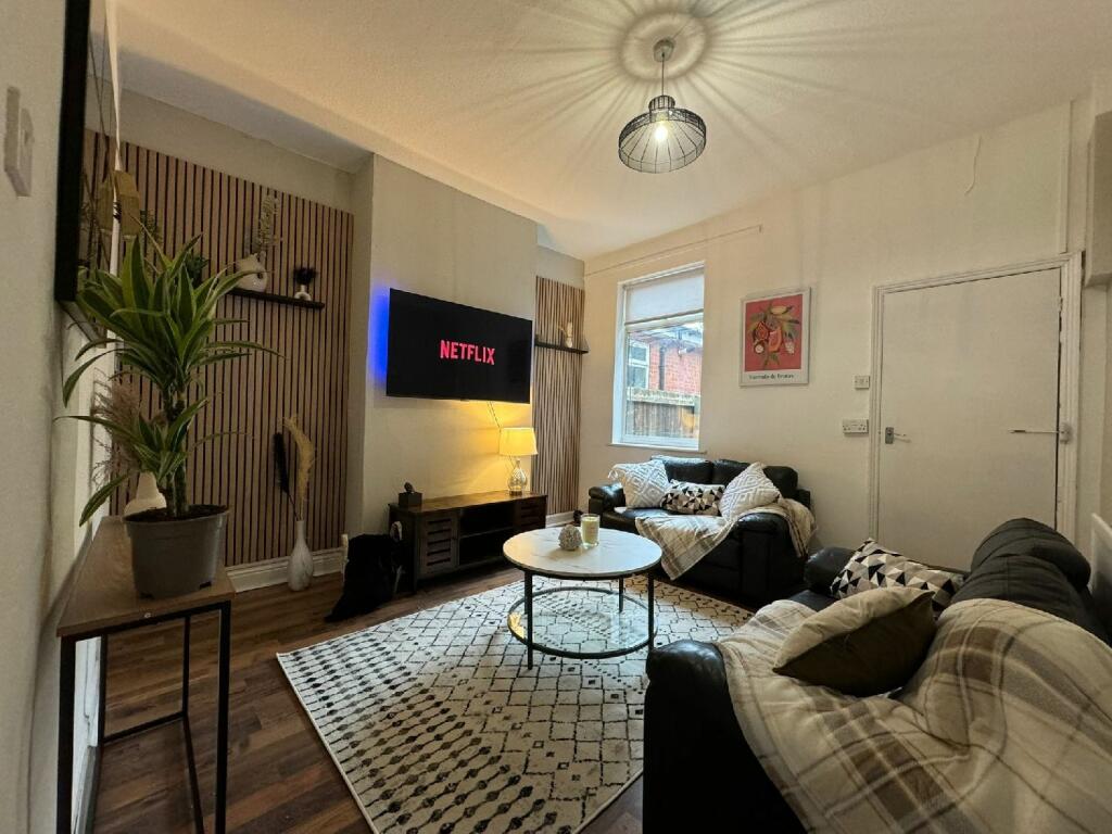 4 bedroom house share for rent in Dawlish Road, Selly Oak, Birmingham