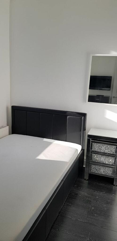 Additional property image - Wiggin Street, Edgbaston, Birmingham, West Midlands, B16