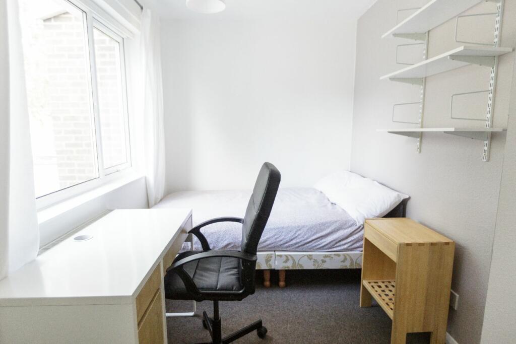 Primary image of Bantock Way, Harborne, Birmingham, West Midlands, B17