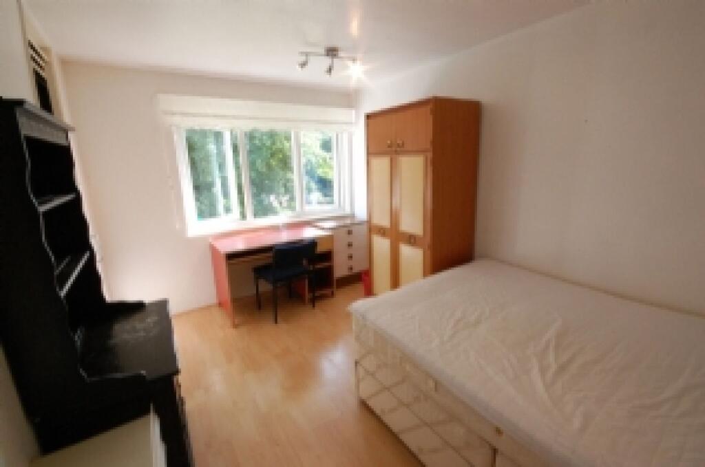 Additional property image - Leahurst Crescent, Harborne, Birmingham, West Midlands, B17