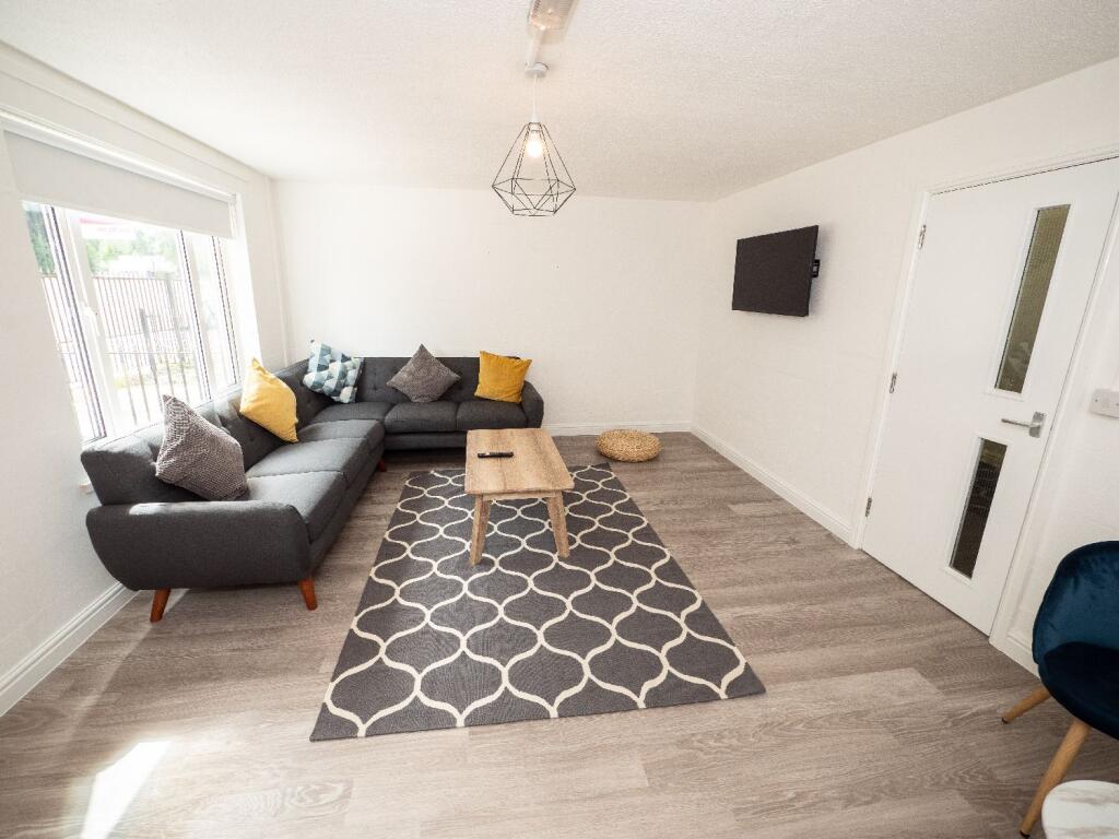 Main image of property: Raddlebarn Court (D), Selly Oak, Birmingham, West Midlands, B29