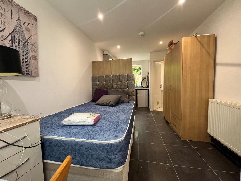 Main image of property: Leahurst Crescent, Harborne, Birmingham, West Midlands, B17