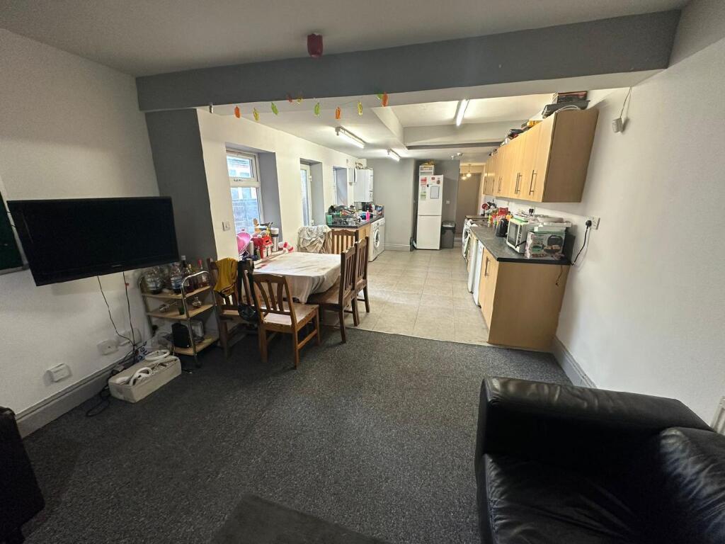 Main image of property: Dawlish Road, Selly Oak, Birmingham, West Midlands, B29