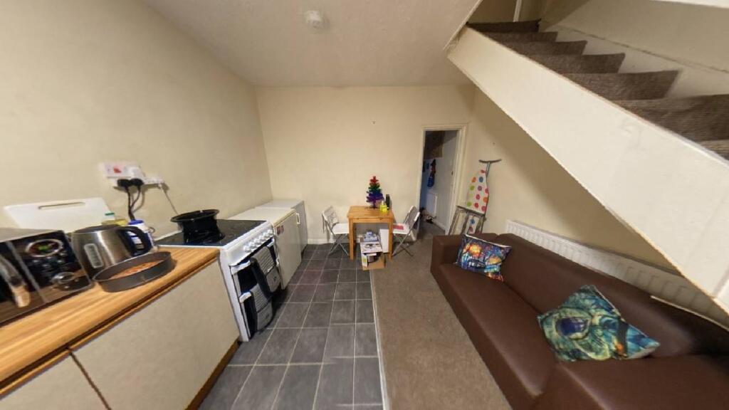 Main image of property: Bristol Rd, Selly Oak, Birmingham, West Midlands, B29