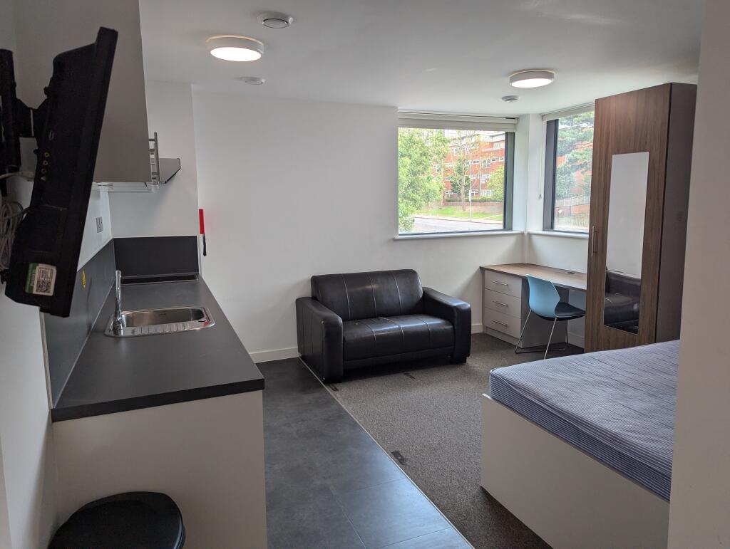 Main image of property: F3 - 54 George Road, Five Ways, West Midlands, B15