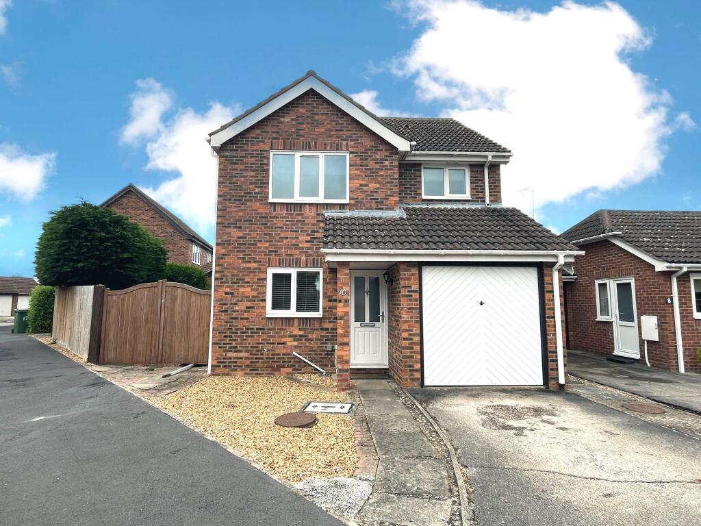 Main image of property: Kingfisher Close, Chatteris
