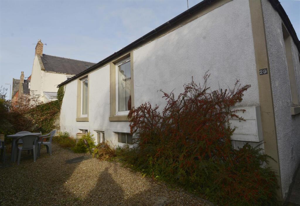 Main image of property: 29 Bowmont Street, Kelso