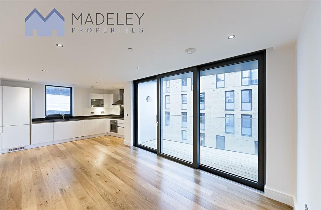 Main image of property: THE APEX ARC TOWER, Ealing