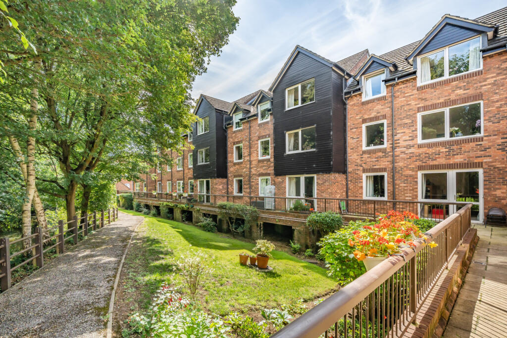 2 bedroom apartment for sale in Caldecott Road, Abingdon, Oxfordshire, OX14