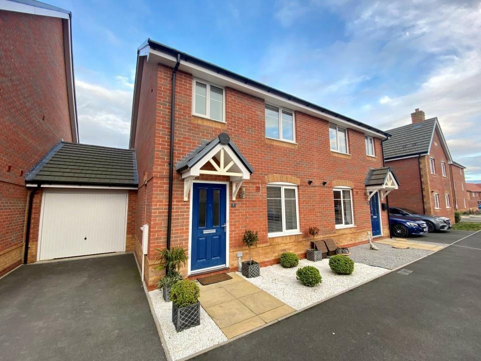 3 bedroom semidetached house for rent in Keats Drive, Harwell, Didcot