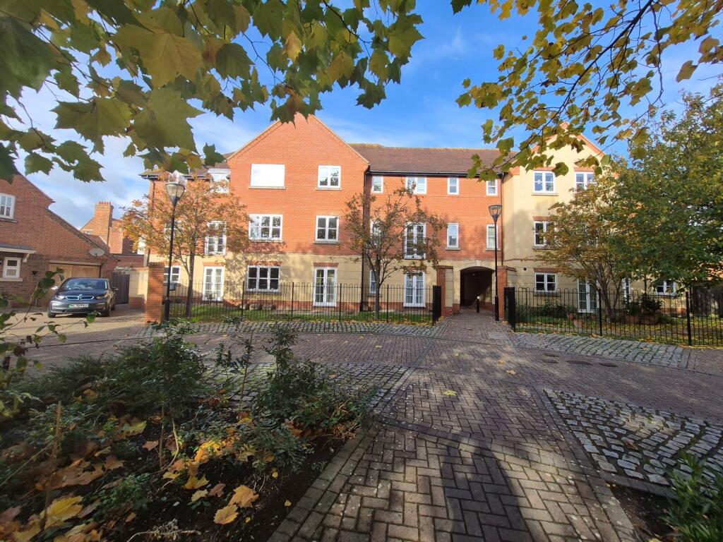 Main image of property: Regal Close, Abingdon-On-Thames, Oxfordshire, OX14