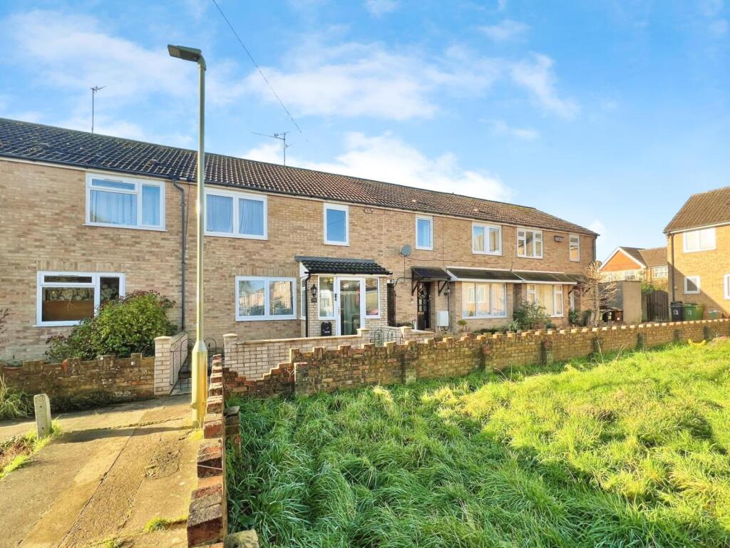 Main image of property: Crosslands Drive, Abingdon, Oxfordshire, OX14