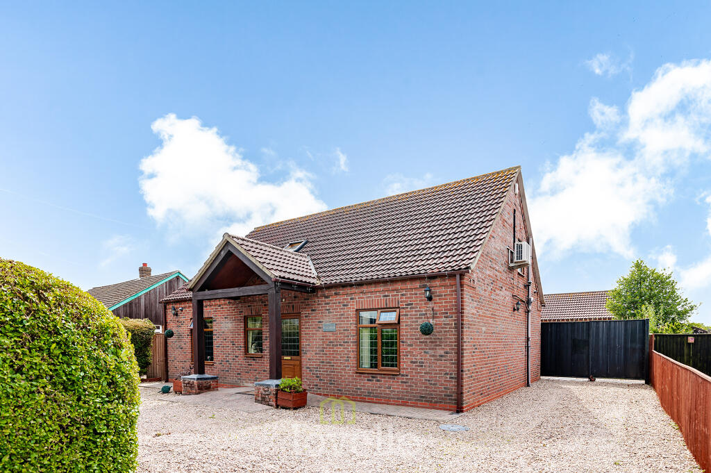 Main image of property: Duckthorpe Lane, Marshchapel, DN36