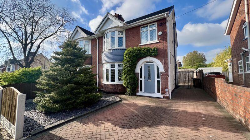 3 bedroom semi-detached house