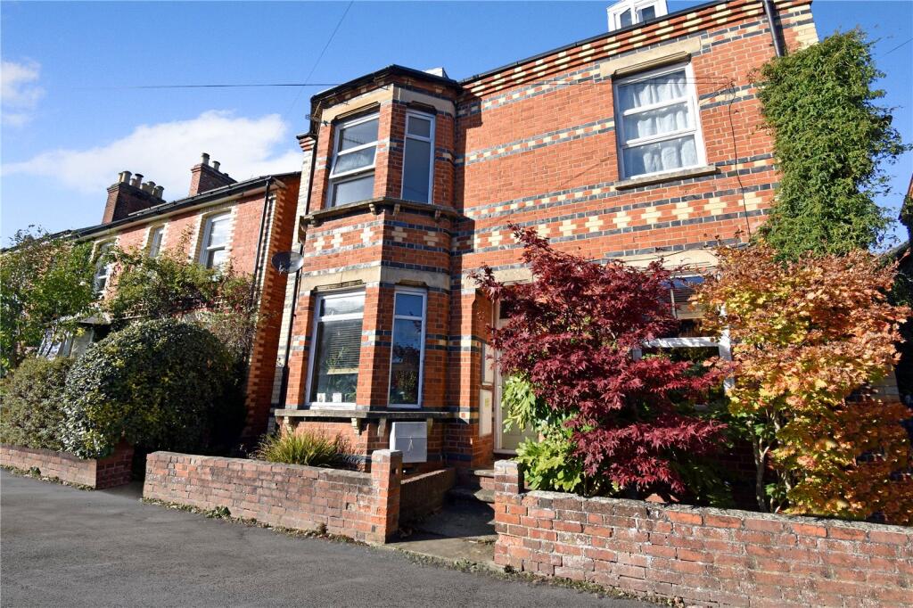 Main image of property: Craven Road, Newbury, Berkshire, RG14