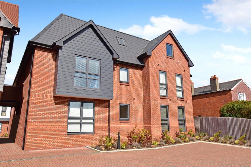 Main image of property: Vela House, Francis Close, Thatcham, Berkshire, RG18