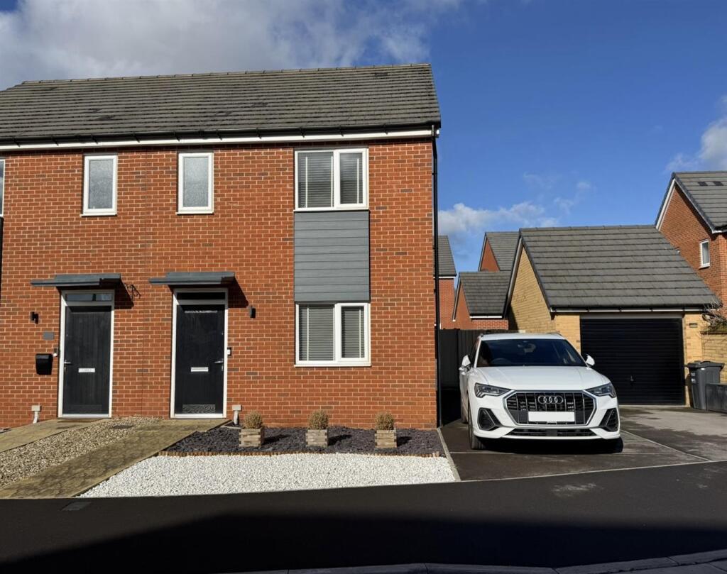 Main image of property: Apple Tree Close, Norton Fitzwarren, Taunton