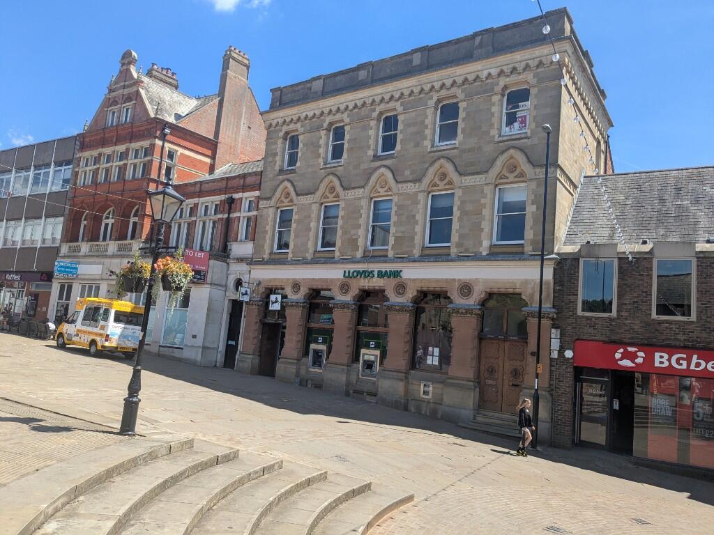 Main image of property: 48 Market Street, Wellingborough NN8 