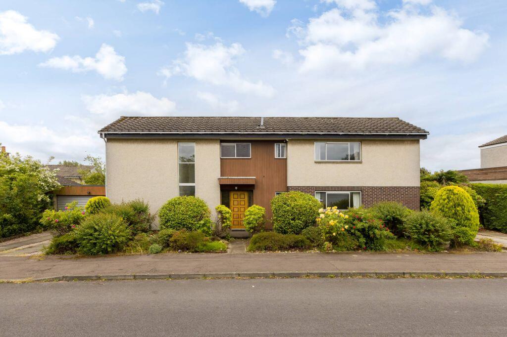 Main image of property: 26 Burnbrae, EDINBURGH, EH12 8UB