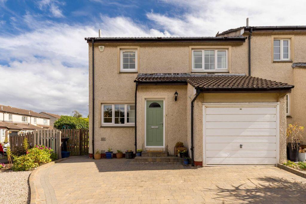 Main image of property: 1 Braehead Row, Edinburgh, EH4 6BR