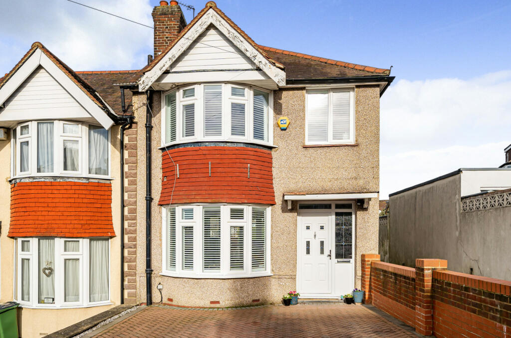 3 bedroom semidetached house for sale in Donaldson Road, Shooters Hill