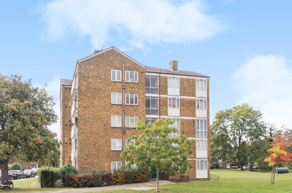 Main image of property: Casterbridge Road, London, SE3