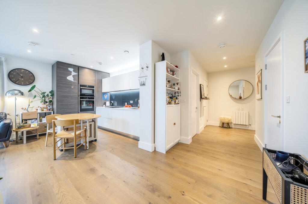 Main image of property: Pegler Square, London, SE3
