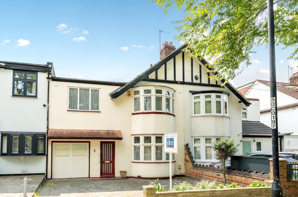 Main image of property: Broad Walk, Kidbrooke, Blackheath, SE3