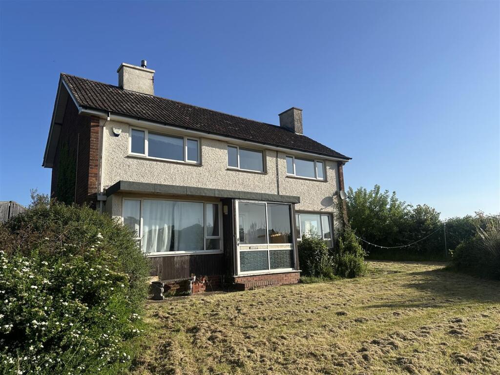 Main image of property: Pinhoe