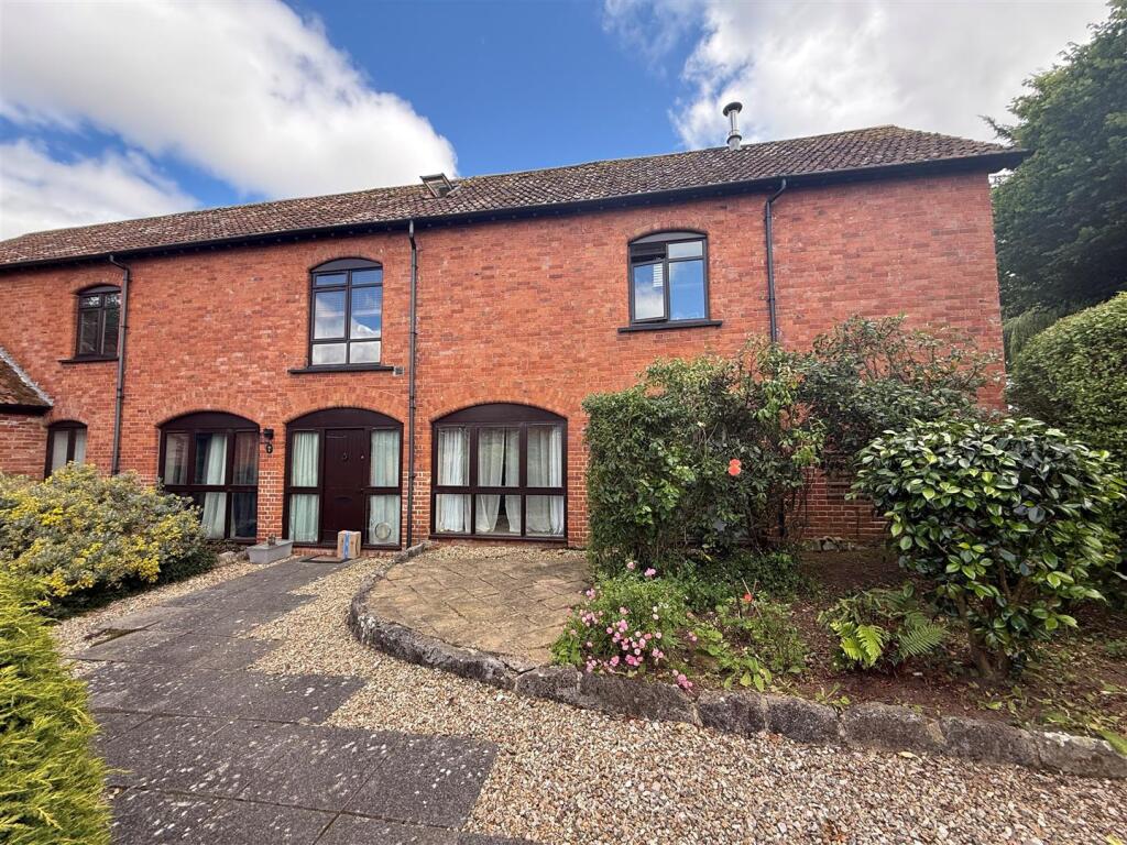 Main image of property: Lyson