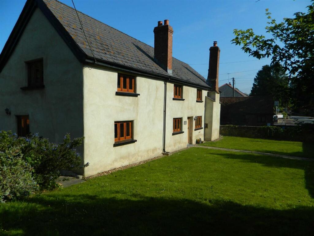 Main image of property: Colaton Raleigh