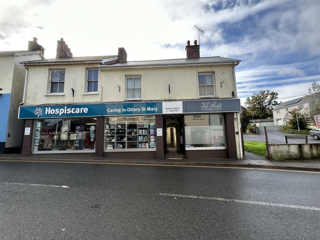 Commercial property for rent in Broad Street, Ottery St. Mary, EX11