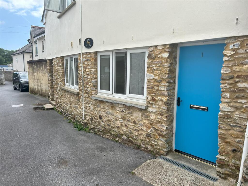 Main image of property: High Street, Honiton