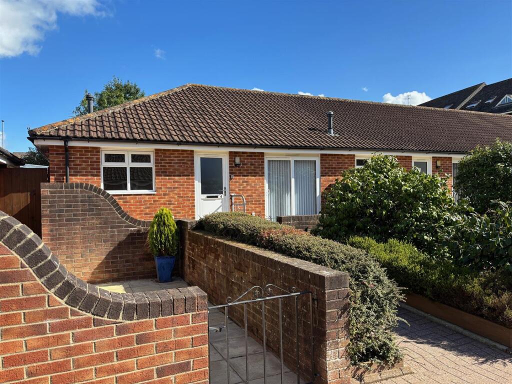 Main image of property: Honiton