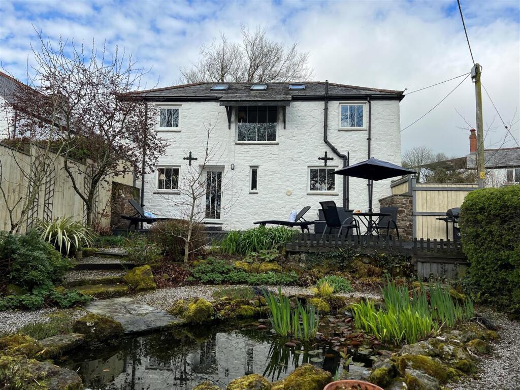 Main image of property: Pipers Pool, Launceston