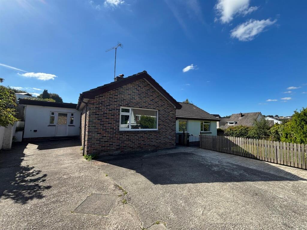 Main image of property: Hendra Vale, Launceston