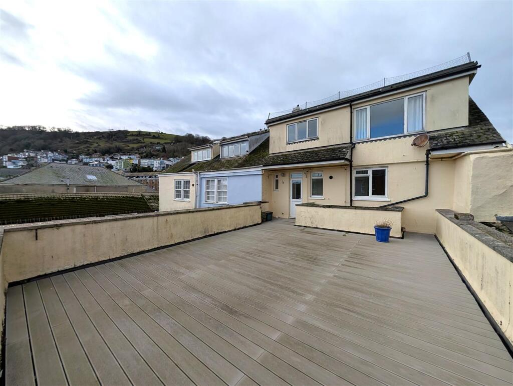 Main image of property: 18 Fairfax Place, Dartmouth