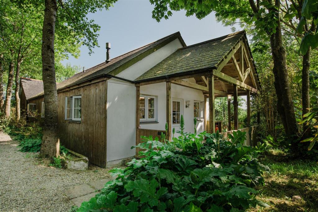 Main image of property: SCORRIER
