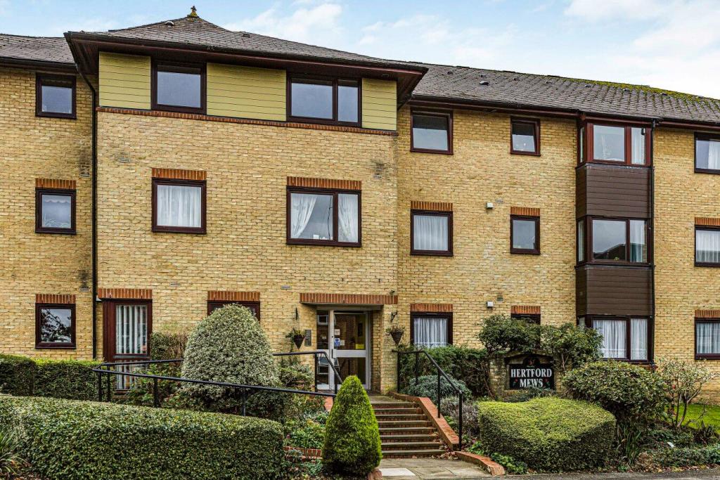 2 bedroom apartment for sale in Flat 25 Hertford Mews, Billy Lows Lane