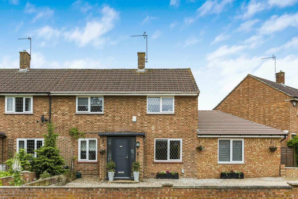 Additional property image - Puttocks Drive, Welham Green,  AL9 7LW