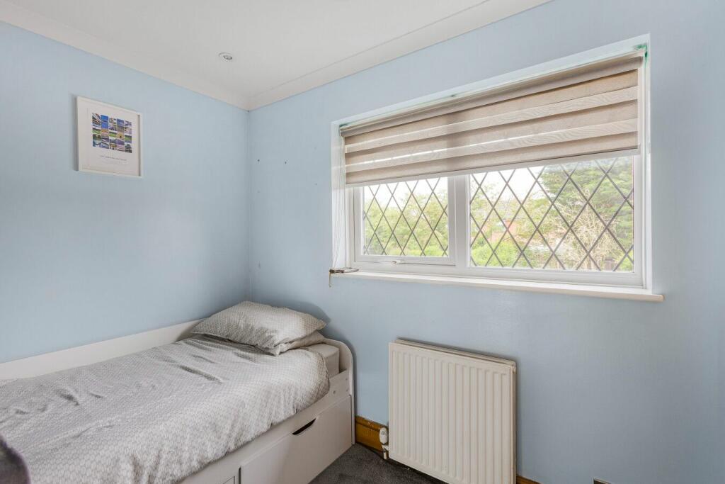 Additional property image - Puttocks Drive, Welham Green,  AL9 7LW