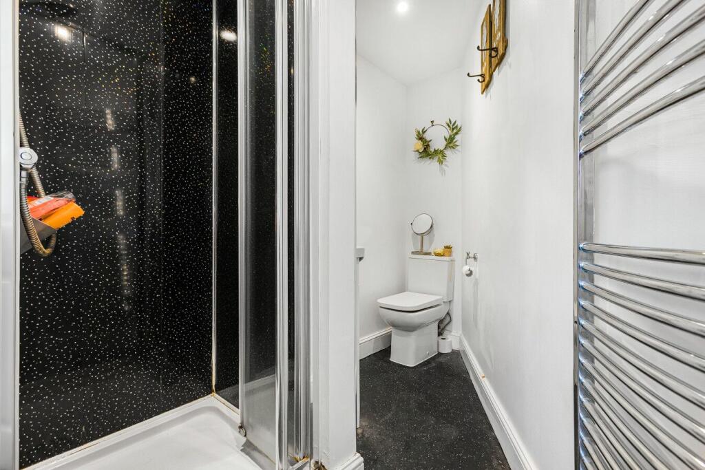 Additional property image - Puttocks Drive, Welham Green,  AL9 7LW