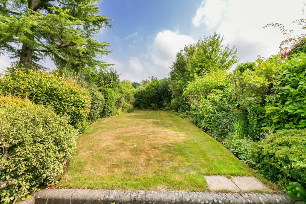 Additional property image - Peplins Way, Brookmans Park, AL9