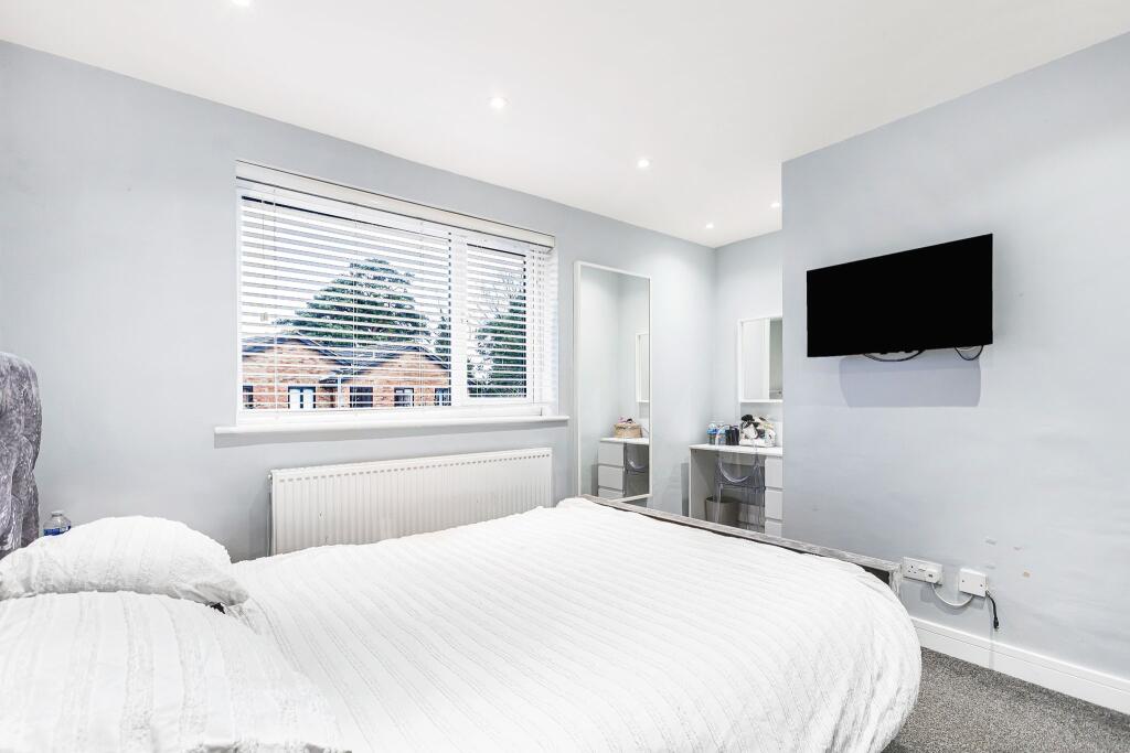 Additional property image - Welham Manor, Welham Green, AL9